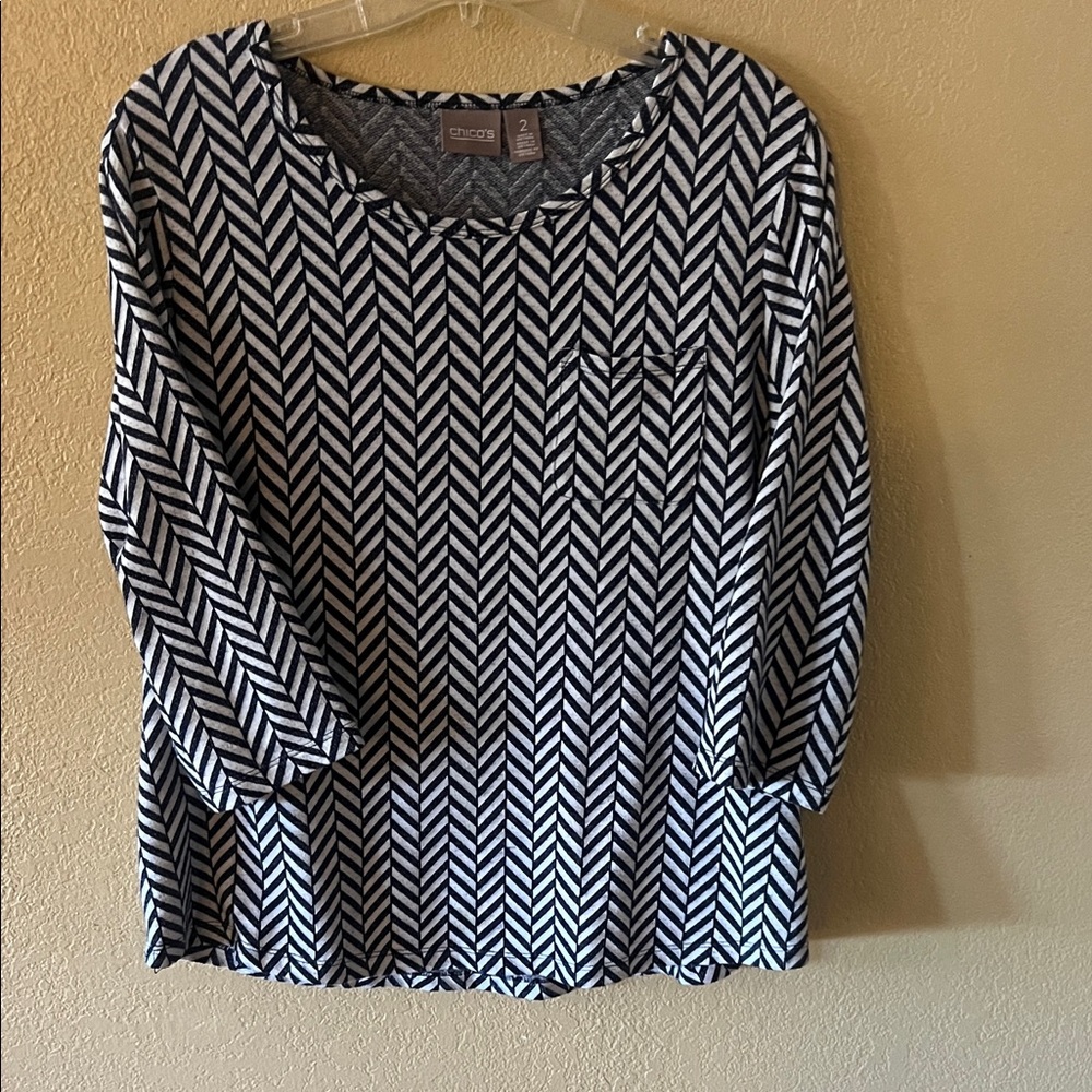 Chico's Navy and White Chevron Long Sleeve Top
